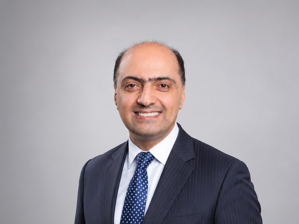 Portrait of Dr. Hosein Khajeh-Hosseiny